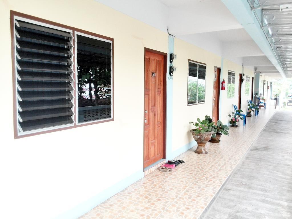 Sangaroon Hotel プワ 部屋 写真