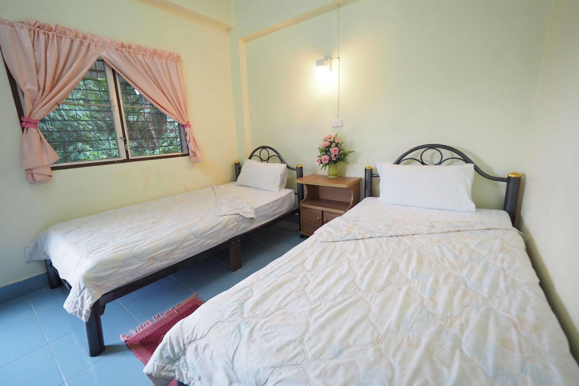 Sangaroon Hotel プワ エクステリア 写真
